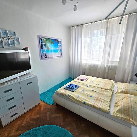 Cozy Blue Apartment Prešov Exterior foto